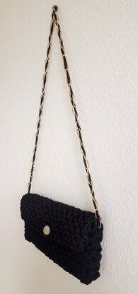 Crochet Shoulder Clutch