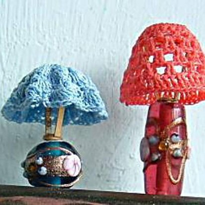 1:12th scale crochet lamp shades