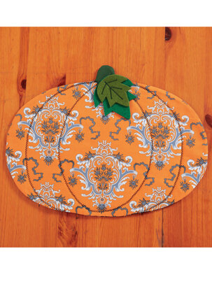 McCall's Pumpkin Placemats/Table Runner Witch Hat/Legs and Wreaths M7490 - Paper Pattern One Size