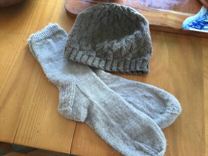 Socks & hat