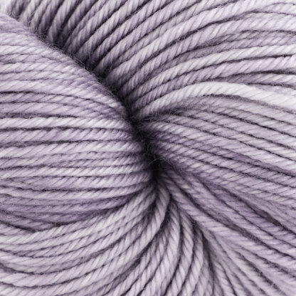 Dream in Color Classy in color Gray Tabby 003, worsted weight superwash  wool knitting yarn, medium gray, semi-solid Red Beauty Textiles