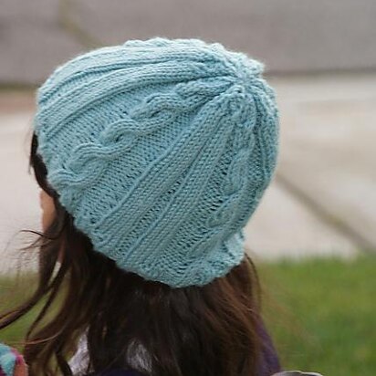 FROZEN TOES CABLED HAT