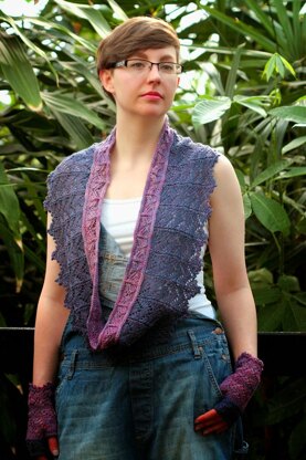 Demoiselle Cowl and Mitt set