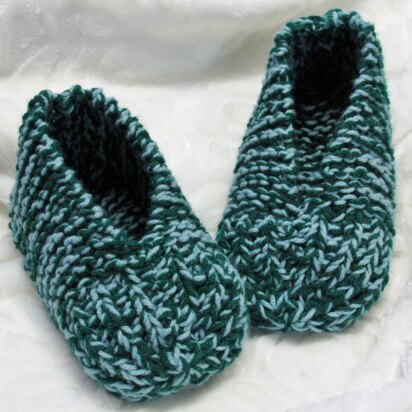 80-Adult Classic Knit Slippers - knitting pattern