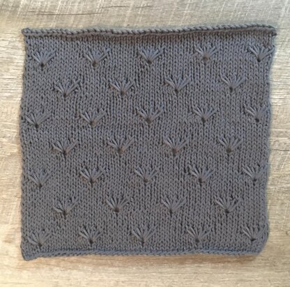 Knitted Square Daisy Stitch