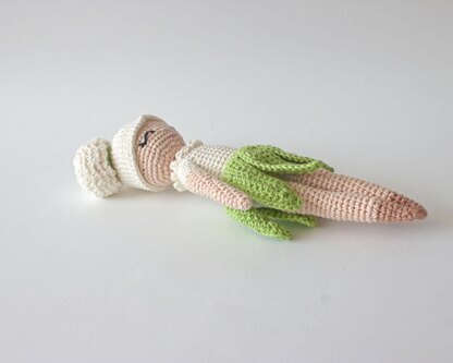 Carola, the crochet cauliflower fairy