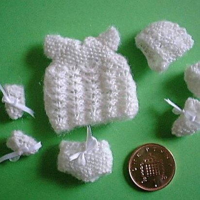 1:12th scale Baby Layette set