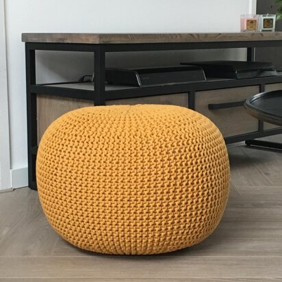 Knitted pouf cottoncord