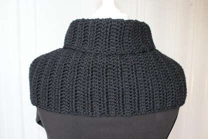 Shawl collar with a basket pattern