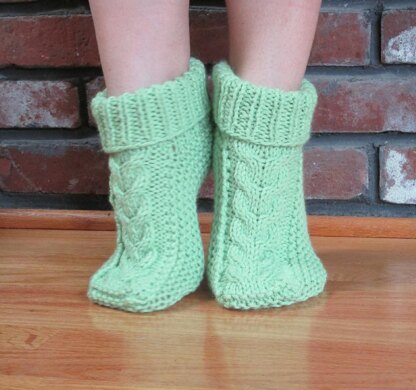 Cabled Foot Cozies