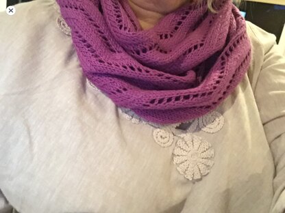 lace cowl