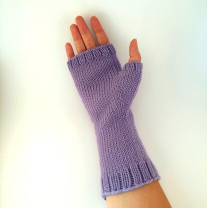 Long Wristed Chain Cable Mittens