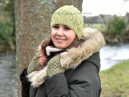 Lace Chain Hat