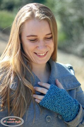 Lemon Peel Fingerless Gloves