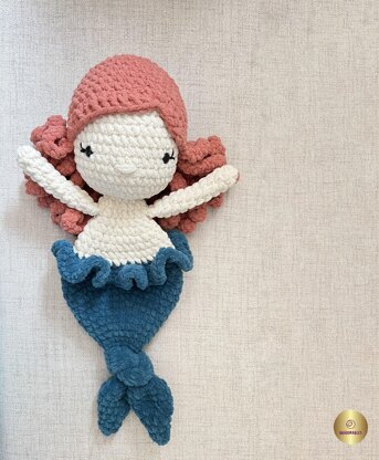 Sonia Mermaid Snuggler