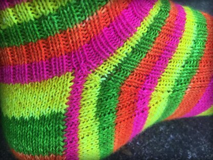 The Best Self-Striping Ribbed Socks in the World