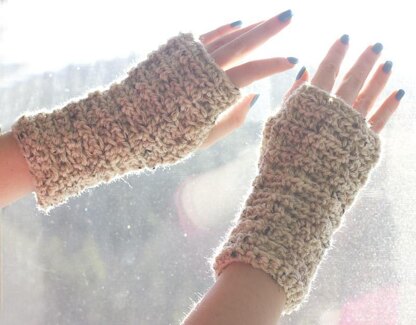 Textured Hat, Cowl and Fingerless Gloves