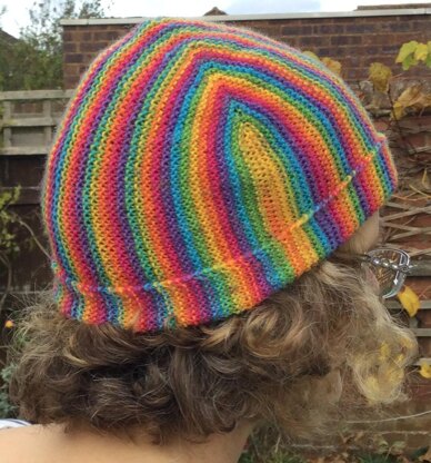 Sideways knitted cap