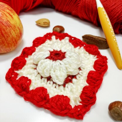 Cranberry Pie Granny Square