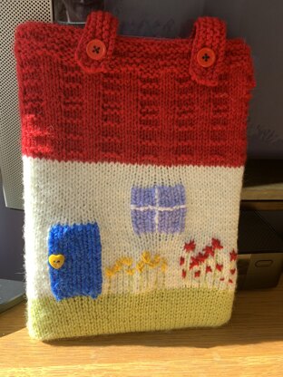 Cottage Tablet Cosy