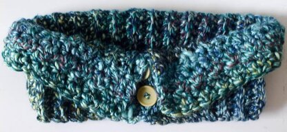 Textured Button Cowl