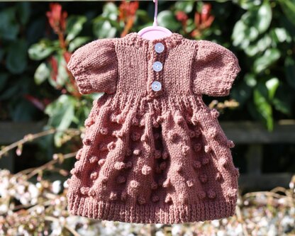 Dolls Dresses Knitting Pattern (no 124)