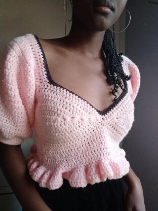 DIY crochet crop top with puffy sleeves