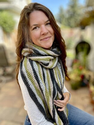 Wavy Beehive Scarf