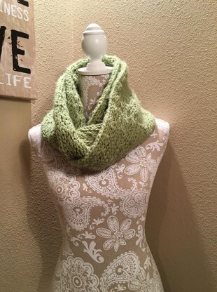 Chunky Lacy Infinity Scarf