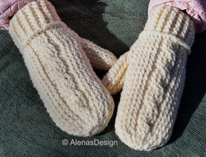 Brianna Adult Mittens