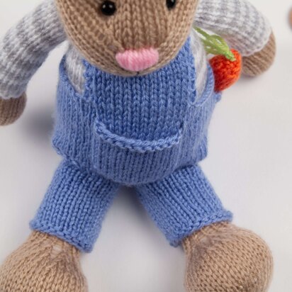 Bunny Rabbit in Deramores Studio Baby Soft DK - Downloadable PDF - knitting pattern