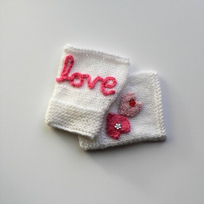 EASY PEASY Valentine Mittens