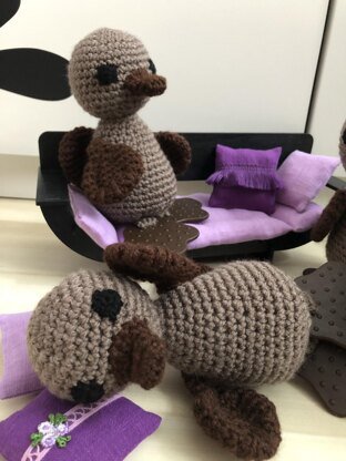 Platypus bite feet amigurumi