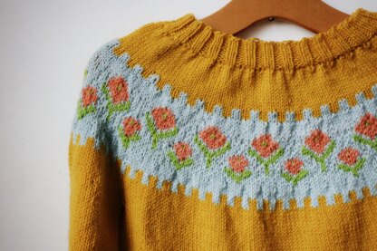 Vintage Chic Sweater in worsted