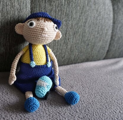 Amigurumi Häkelanleitung für den kleinen Jungen Valentin mit seinem Auto