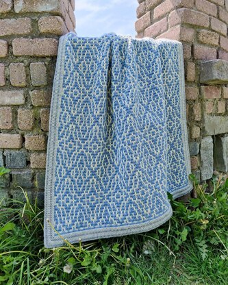 Blue Arabesque blanket