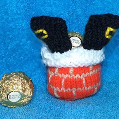 Santa Chimney Ferrero Christmas Choc Cover - knitting pattern