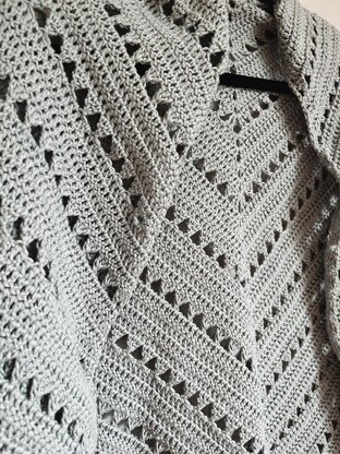 The Jamra Triangle Shawl