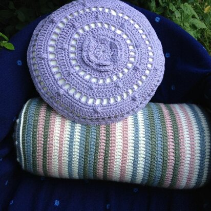 'Lean On Me' Crochet Round Cushion/Bolster