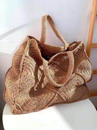 Weekender Raffia Bag