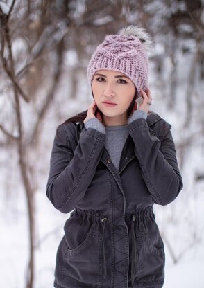 Knit Celtic Heart Beanie