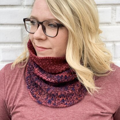 Color Melt Cowl