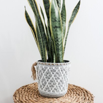 Potted Paradise Mosaic Basket