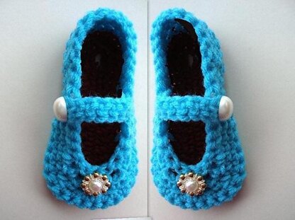 Mary Jane Child's Slippers Crochet Pattern #214