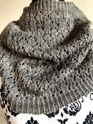 Constellate Cowl