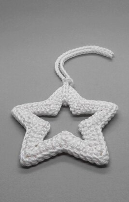 Little star pendant - versatile and easy from scraps of yarn