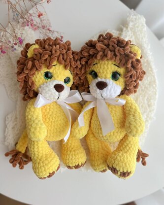 Lion toy