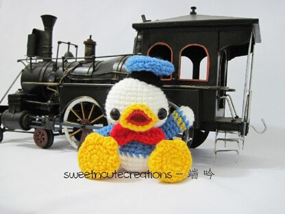 Amigurumi baby donald duck