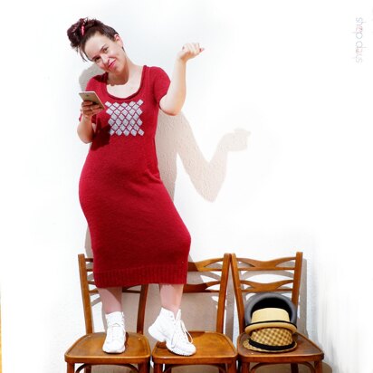 Little Red Knit Dress - knitting pattern