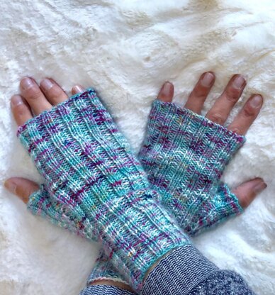 Ribbed Mitts